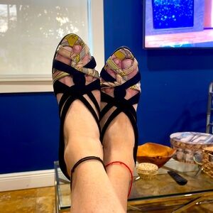 EMILIO PUCCI SIZE 36 /US 6